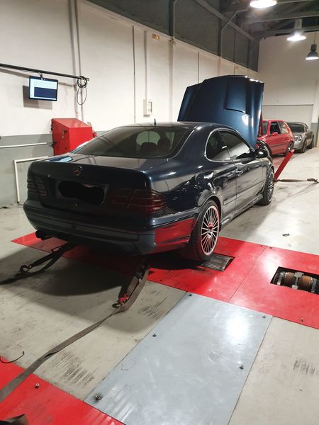 Mercedes-Benz CLK Coupé • 1999 • 152,200 km 10