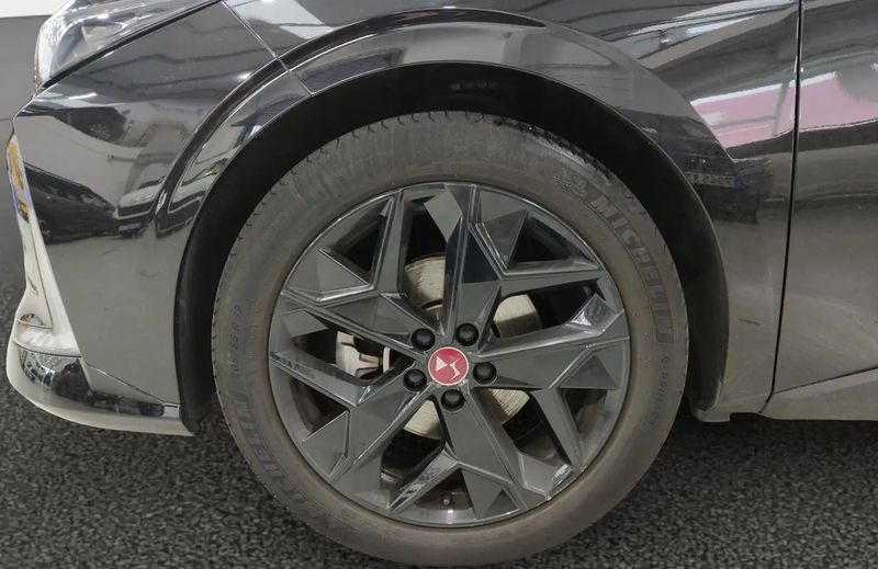 Citroën DS4 • 2023 • 19,514 km 14