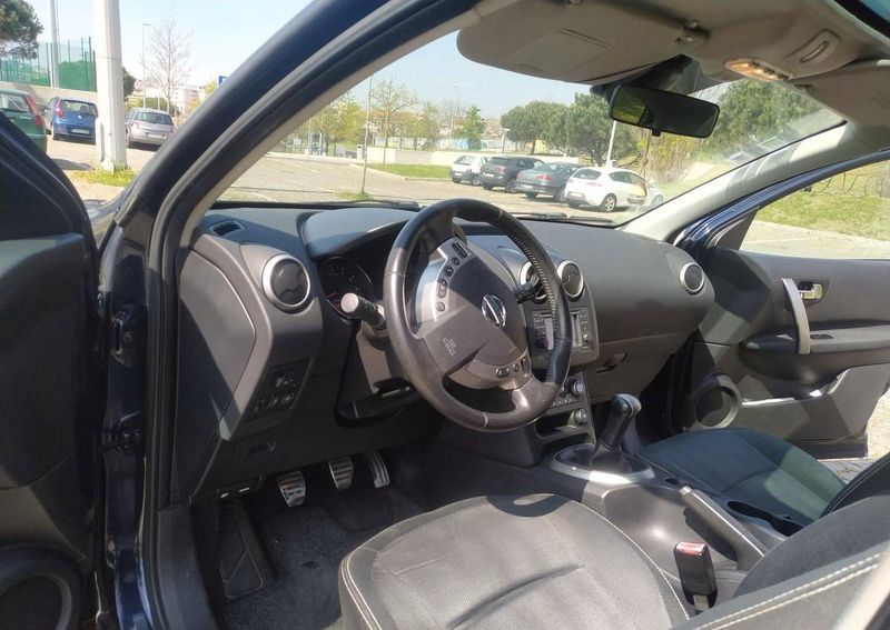 Nissan Qashqai • 2010 • 200,000 km 3