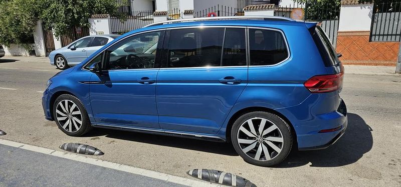 Volkswagen Touran • 2017 • 100,000 km 2