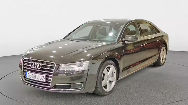 Audi A8 Long • 2015 • 84,288 km 1