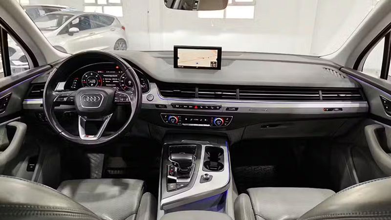Audi Q7 • 2017 • 153,690 km 11