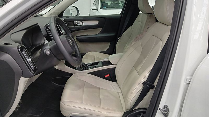 Volvo XC40 • 2022 • 41,043 km 8