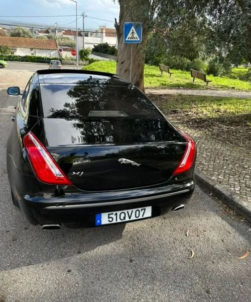 Jaguar XJ • 2013 • 235,000 km 1