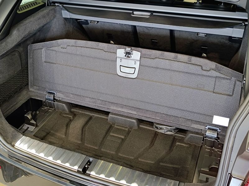 BMW 3 Series • 2024 • 20,000 km 12