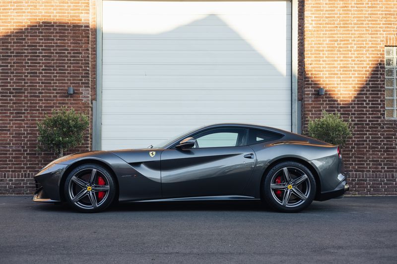 Ferrari F12 Berlinetta • 2013 • 16,677 km 6