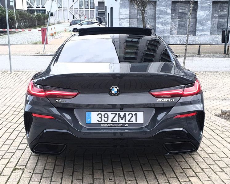 BMW 8 Series • 2021 • 45,000 km 4