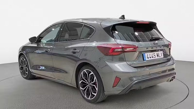 Ford Focus • 2023 • 22,574 km 3