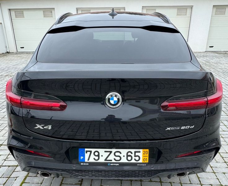 BMW X4 • 2020 • 135,834 km 2