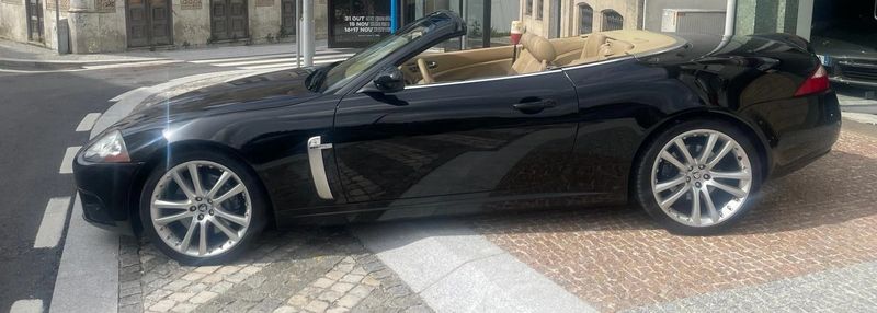 Jaguar XKR • 2009 • 190,000 km 3