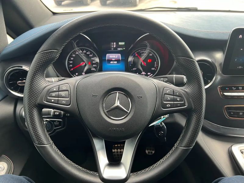 Mercedes-Benz E-Class • 2021 • 44,900 km 2