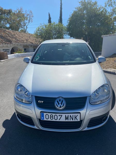 Volkswagen Golf • 2006 • 197,000 km 5