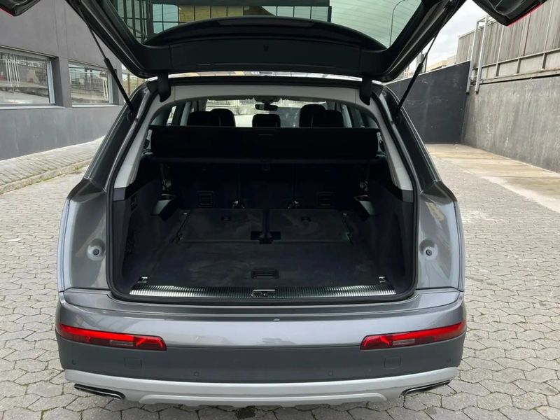 Audi Q7 • 2016 • 175,000 km 6