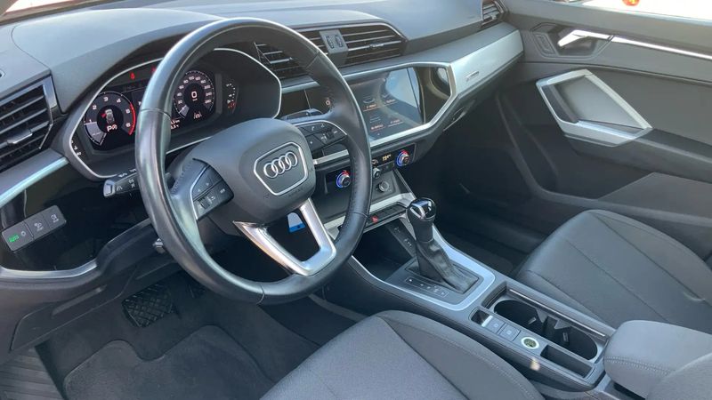 Audi Q3 • 2020 • 51,510 km 4