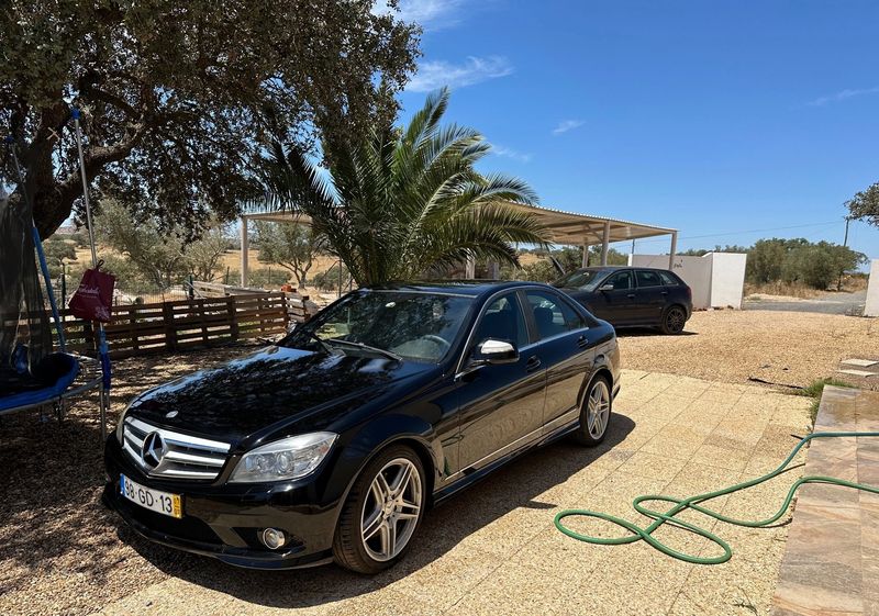 Mercedes-Benz C • 2007 • 247,203 km 2