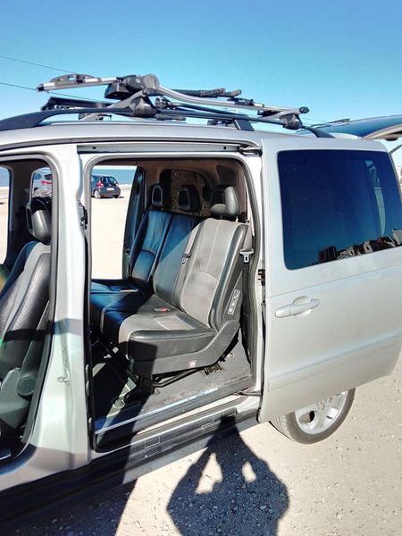 Mercedes-Benz 210 Van • 2002 • 289,000 km 5