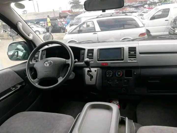 Toyota Hiace • 2020 • 50,000 km 2