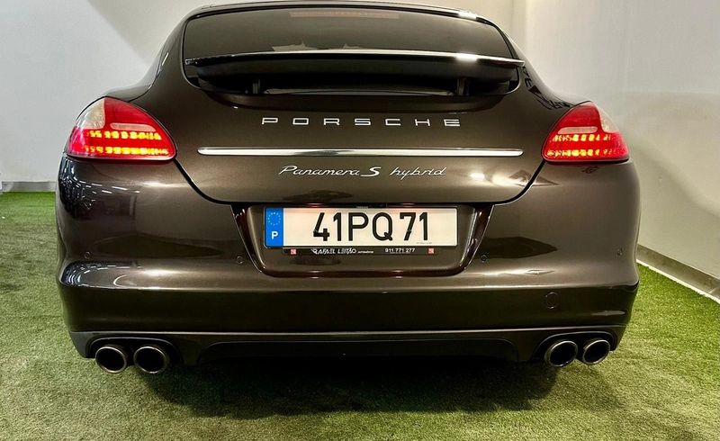 Porsche Panamera • 2011 • 173,000 km 4
