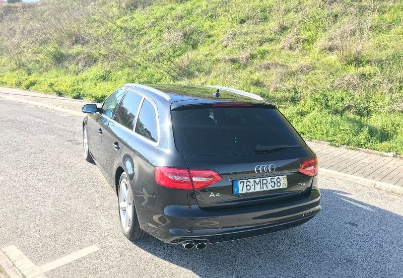 Audi A4 • 2012 • 97,000 km 2