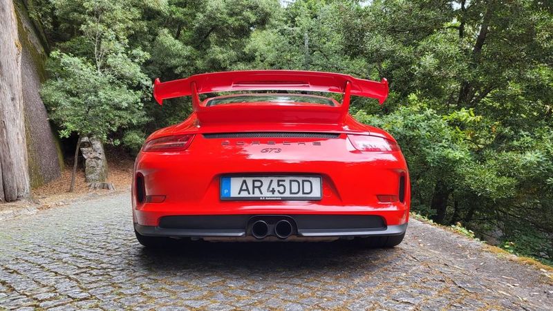 Porsche 911 Turbo • 2015 • 80,000 km 2