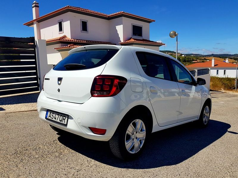 Dacia Sandero • 2020 • 80,000 km 3