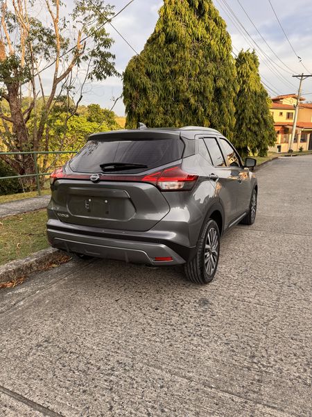 Nissan Kicks • 2024 • 2,700 km 2