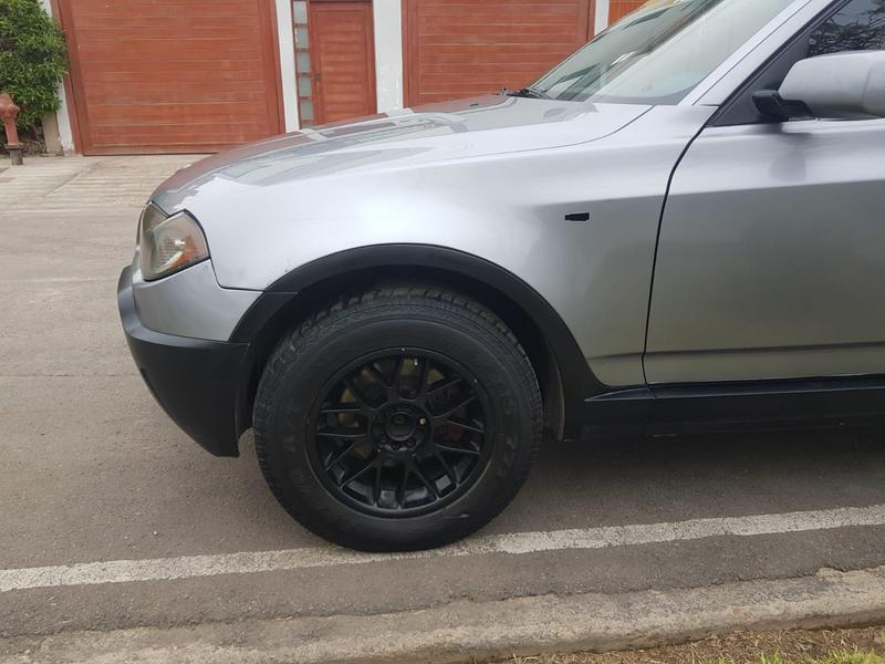 BMW X3 • 2005 • 119,999 km 9