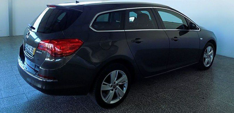 Opel Astra • 2014 • 103,489 km 2
