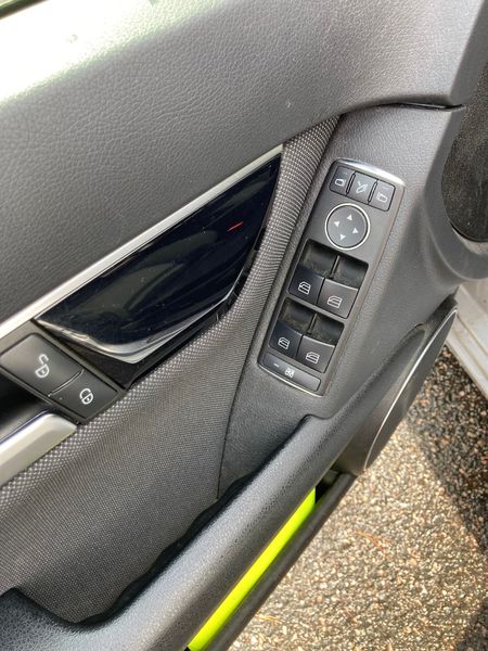 Mercedes-Benz C-Class • 2013 • 256,473 km 6