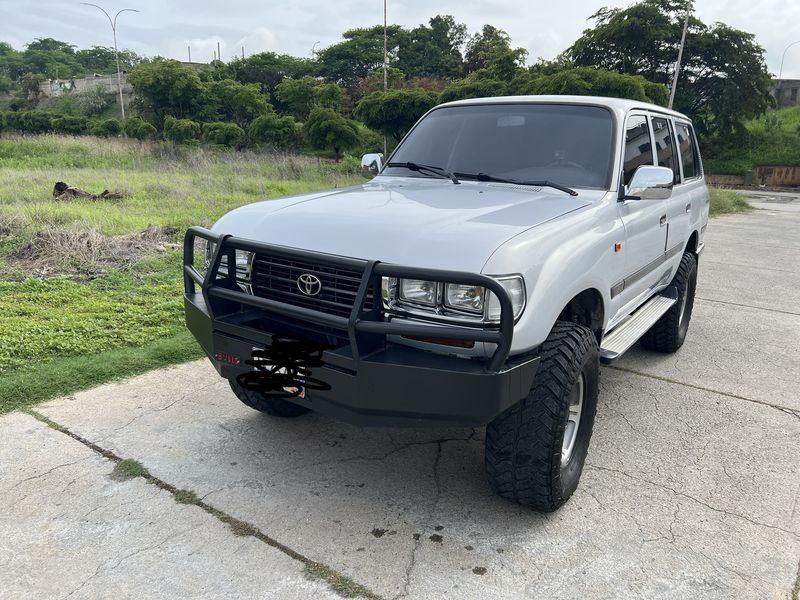 Toyota Land Cruiser • 1997 • 240,000 km 1