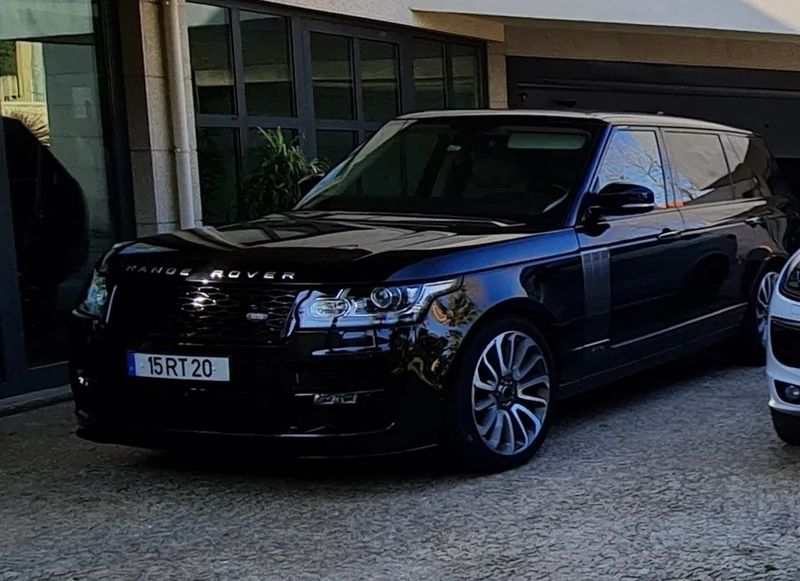 Land Rover Range Rover • 2016 • 179,750 km 3