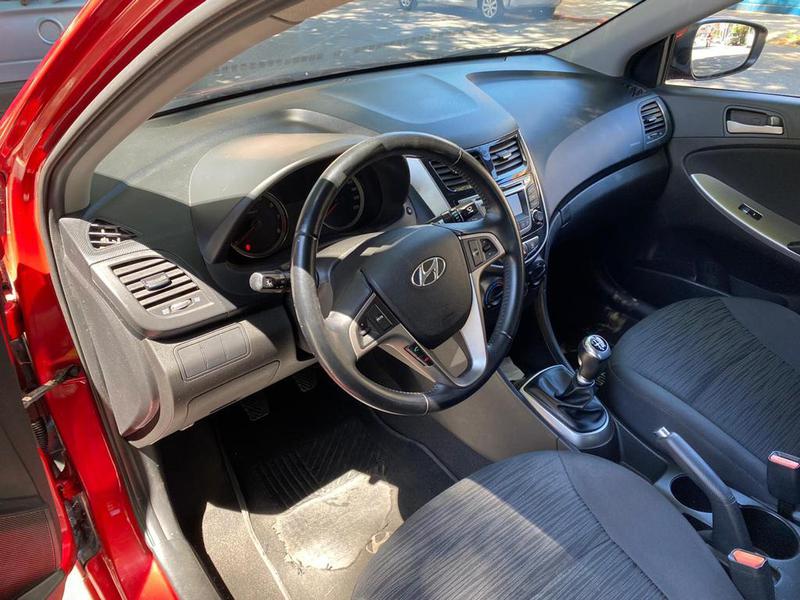 Hyundai Accent • 2016 • 30,048 km 8