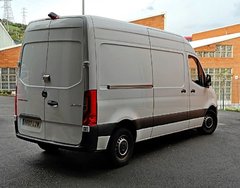 Mercedes-Benz Sprinter • 2022 • 61,000 km 6