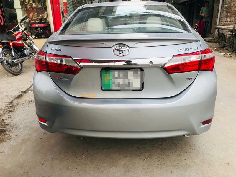 Toyota Corolla sedan • 2015 • 50,000 km 2