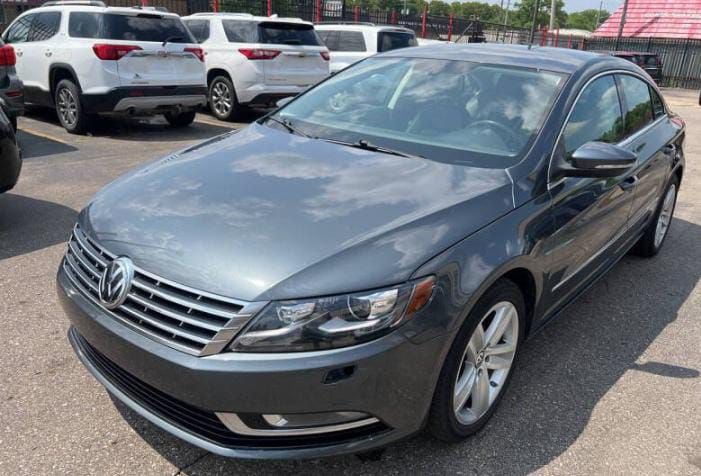 Volkswagen CC • 2013 • 196,000 km 6