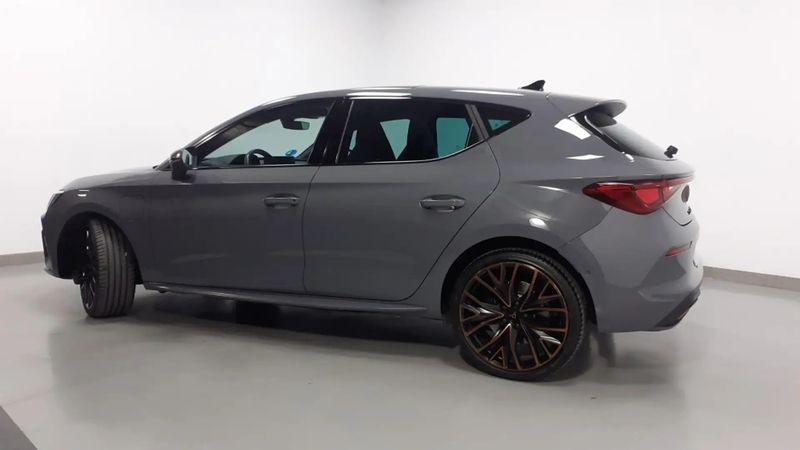 Seat Leon • 2020 • 35,651 km 3