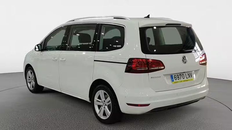 Volkswagen Sharan • 2021 • 121,355 km 4