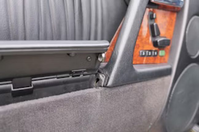 Mercedes-Benz SL • 1993 • 38,000 km 33