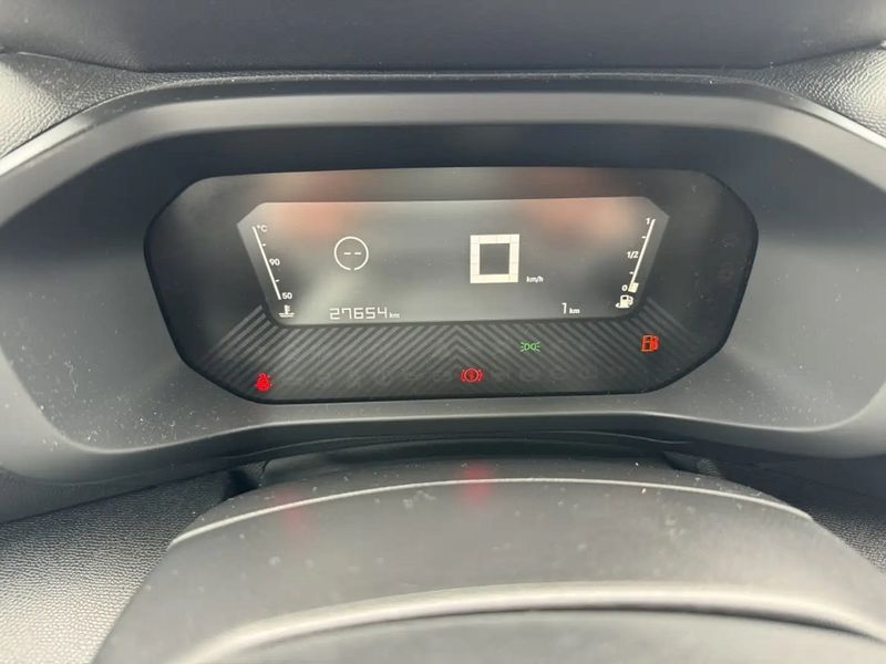 Citroën C4 • 2022 • 27,000 km 10
