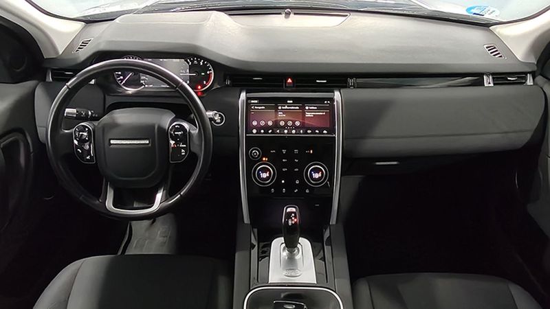 Land Rover Discovery Sport • 2019 • 74,437 km 9