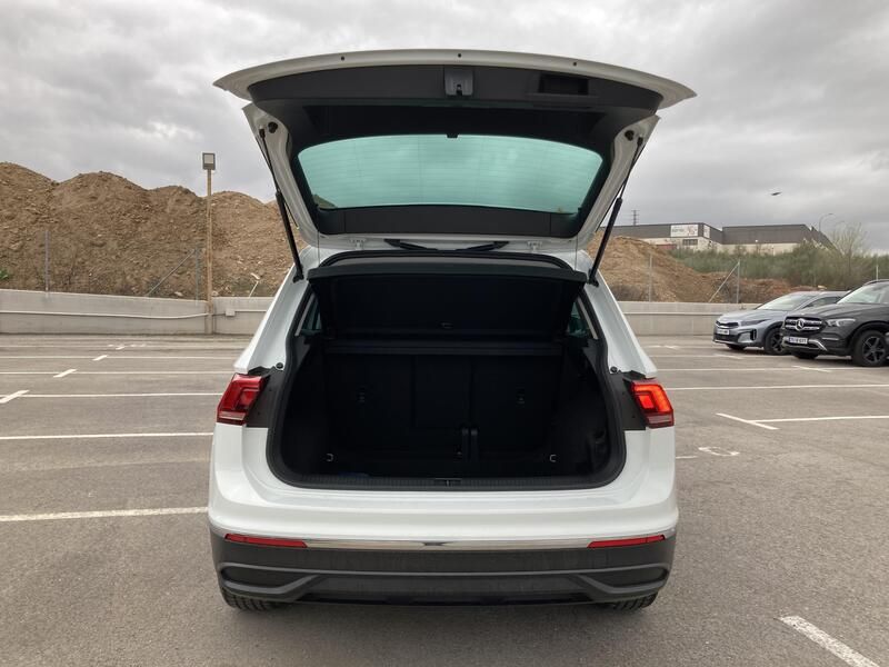 Volkswagen Tiguan • 2021 • 66,381 km 14