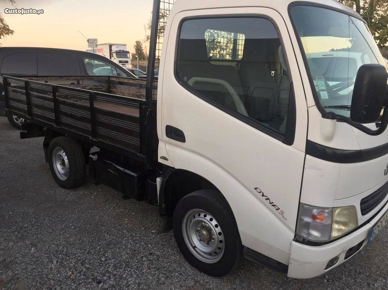 Toyota Dyna • 2007 • 200,000 km 10