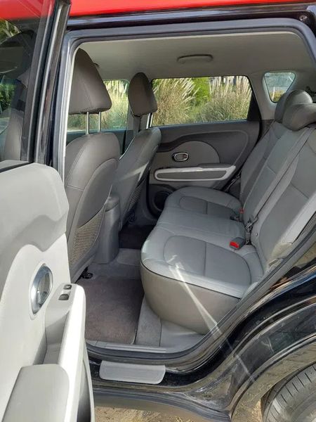 Kia Soul • 2017 • 37,000 km 7