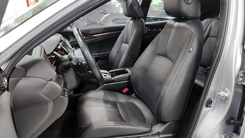 Honda Civic • 2019 • 23,523 km 7