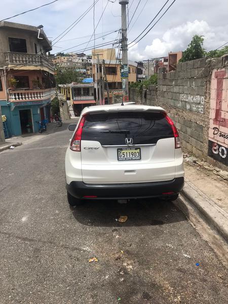 Honda CR-V • 2014 • 96,000 km 9