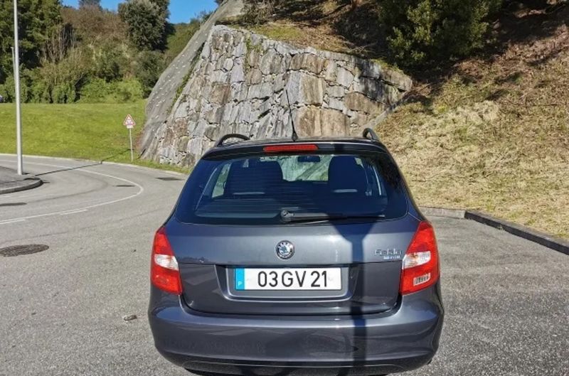 Škoda Fabia • 2008 • 156,725 km 4