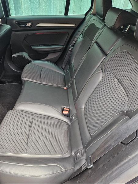 Renault Mégane • 2018 • 200,346 km 4