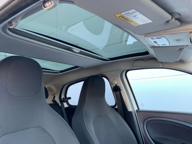 Smart Forfour • 2018 • 60,000 km 14