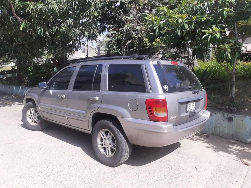 Jeep Cherokee • 2001 • 350,000 km 1