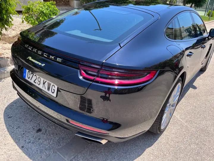 Porsche Panamera • 2019 • 86,000 km 1